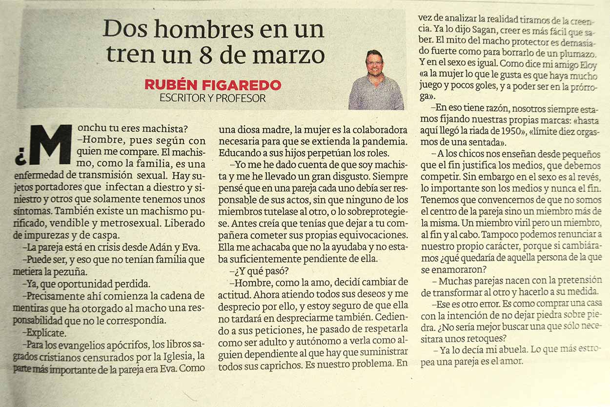 >Dos hombres en un tren un 8 de marzo - originariamente publicado en El Comercio, el 24.03.17. (Artículo escaneado de la versión imprenta en el periódico El Comercio.